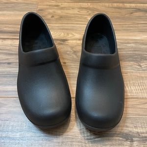 Crocs Bistro Pro Literide Slip On Shoes. Size 7